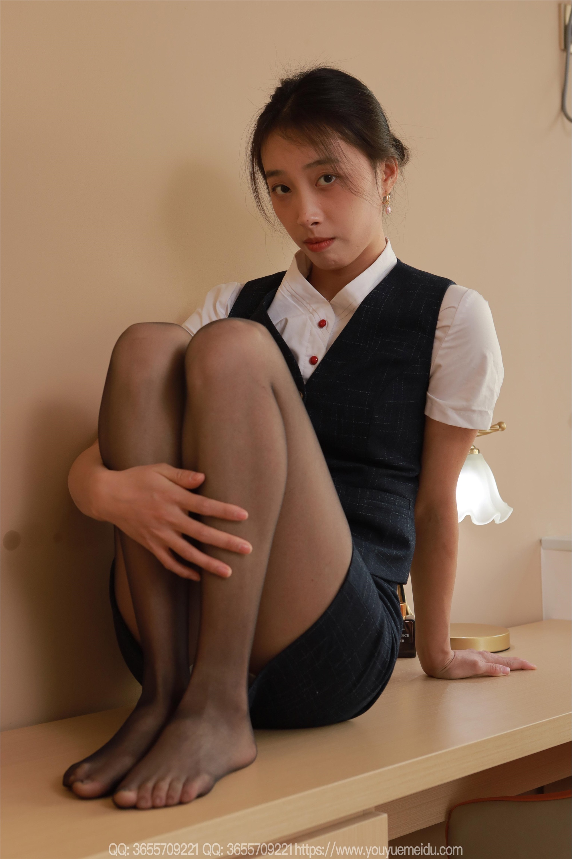 IESS异思趣向  2025.03.26 丝享家 2011 小九《黑丝服务生（下）》